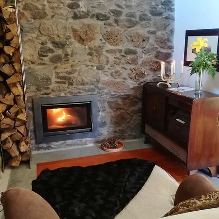 Alojamento de Acomodação e Pequeno-almoço Palheiros Do Serrado By Real Vision Estreito Da Calheta